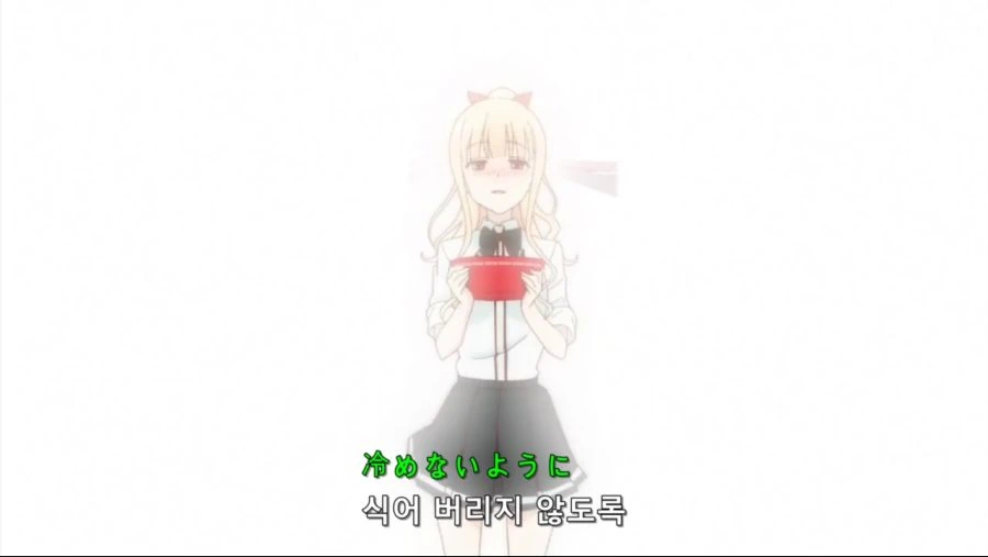라면을 먹고 황홀해하는 미소녀 - 이미지 2