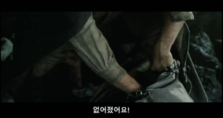" 오빠 먹으면 10달동안 배부른 빵이 뭐게에에 ? " . Manhwa - 이미지 3